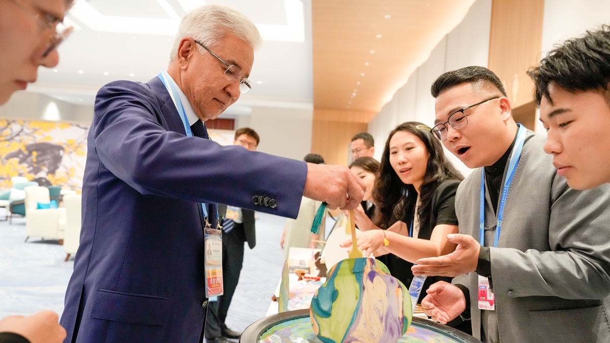 非遗迎贵宾 文明共璀璨