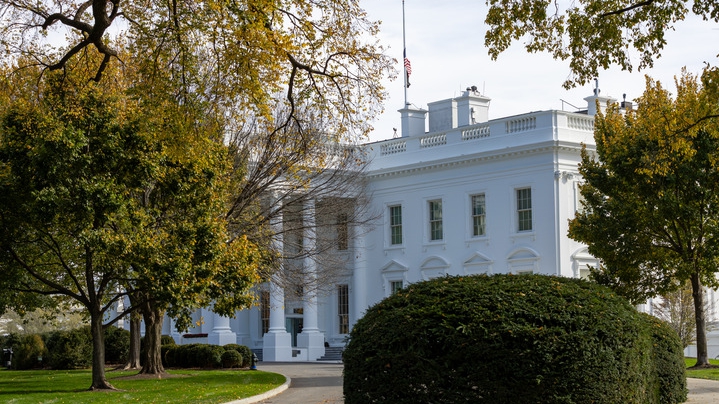 特朗普：澤連斯基必須“行動起來”同俄羅斯達成協議