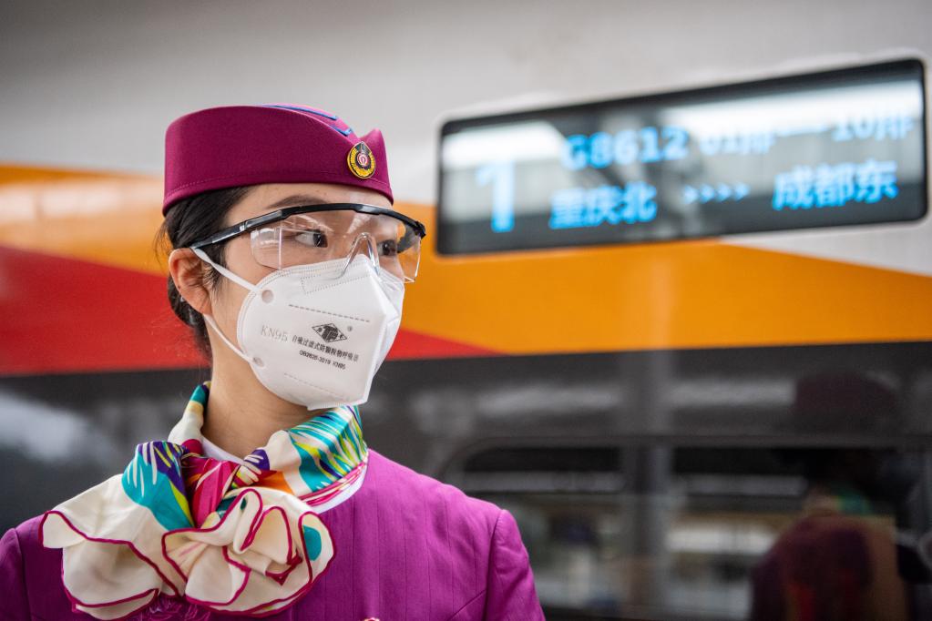 千禧年&ldquo;動(dòng)妹&rdquo;的&ldquo;哆啦A夢(mèng)口袋&rdquo;