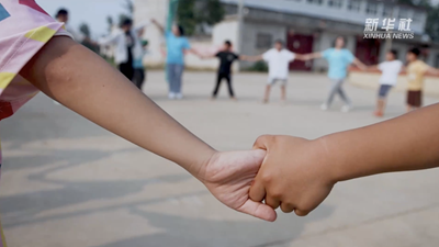 安徽阜陽：志愿者點亮孩子們的&ldquo;七彩假期&rdquo;