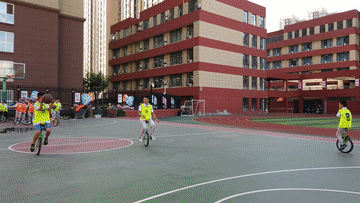 這所小學的“獨輪車+”課程,是孩子的健康快樂源泉